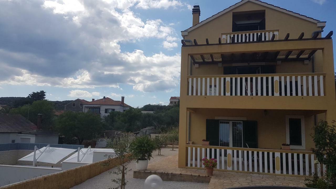 Apartment Azaleja Сали Екстер'єр фото